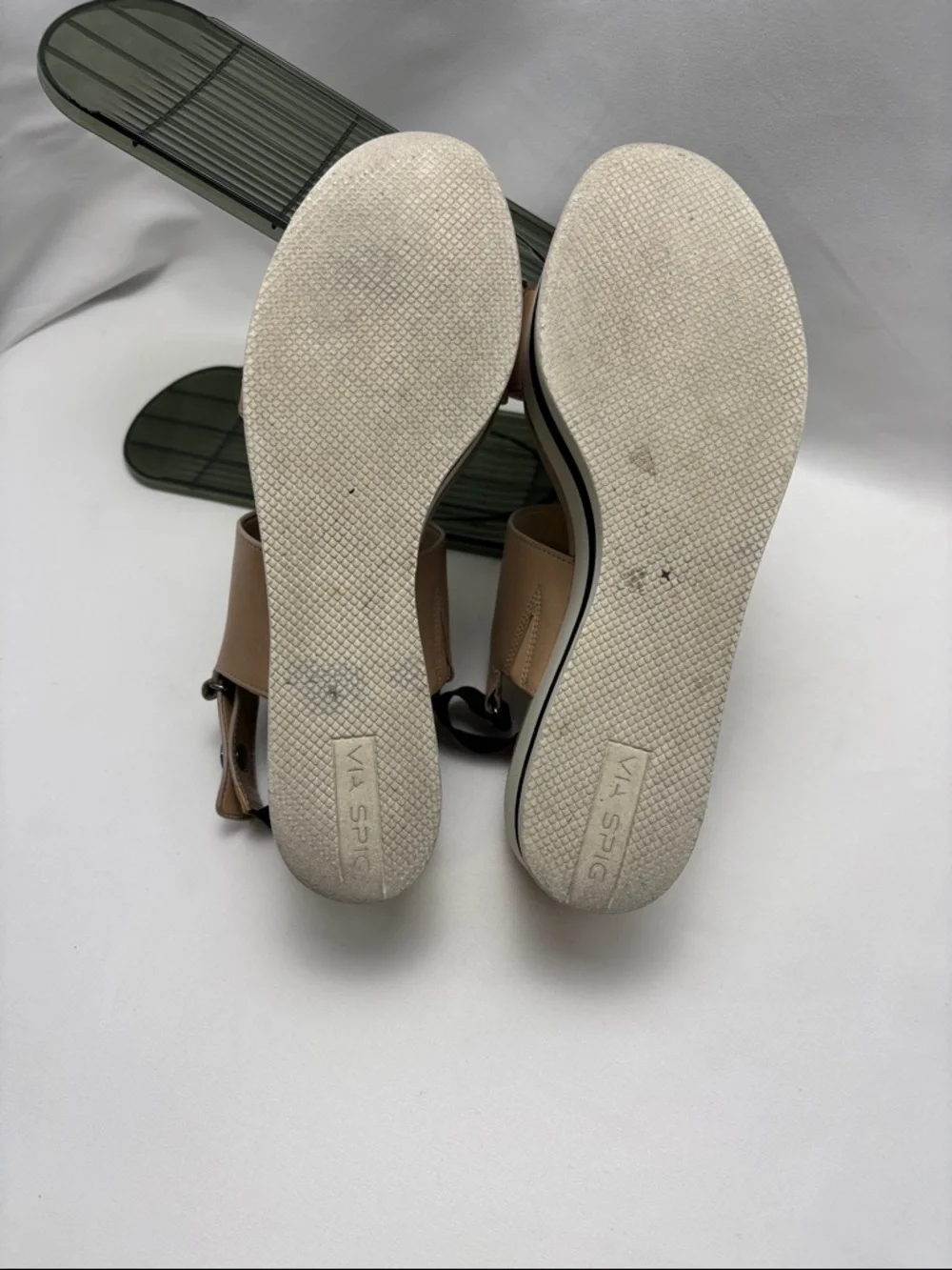 Via Spiga Women’s Sz7M Beige‎ and Black Platform Sandals #306